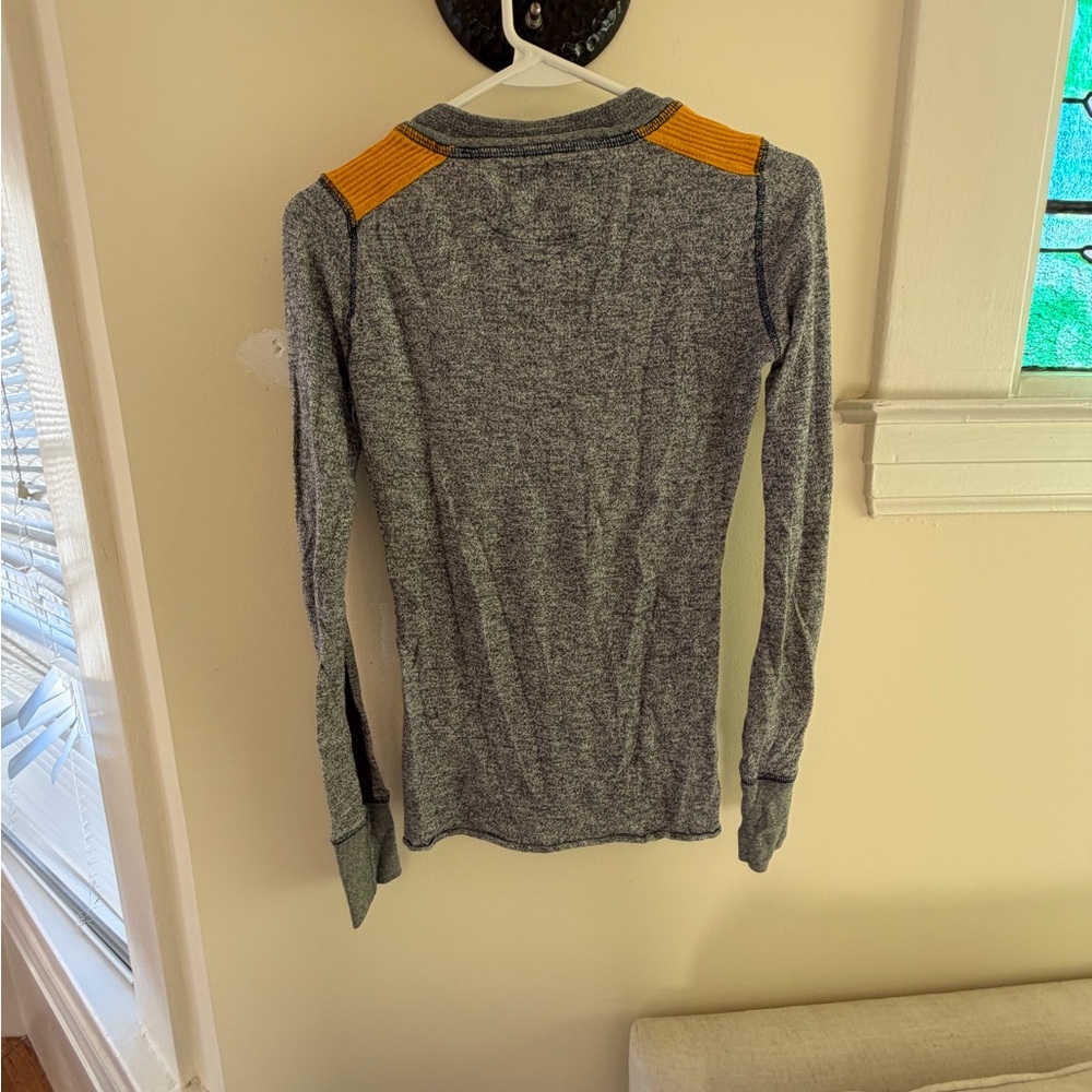 Free People XS Long Sleeve - Picture 2 of 2